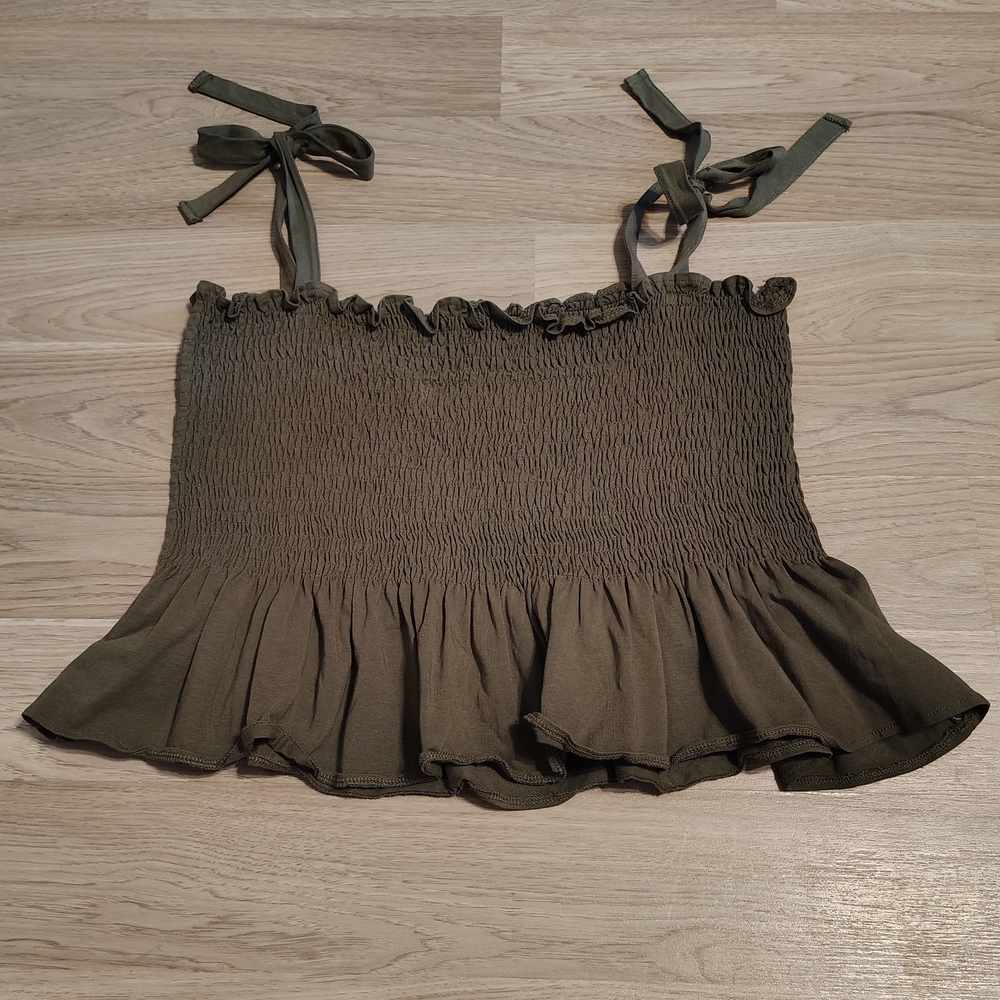 H&M Green Ruffle Cropped Tank With Tie Straps Women's Size XL